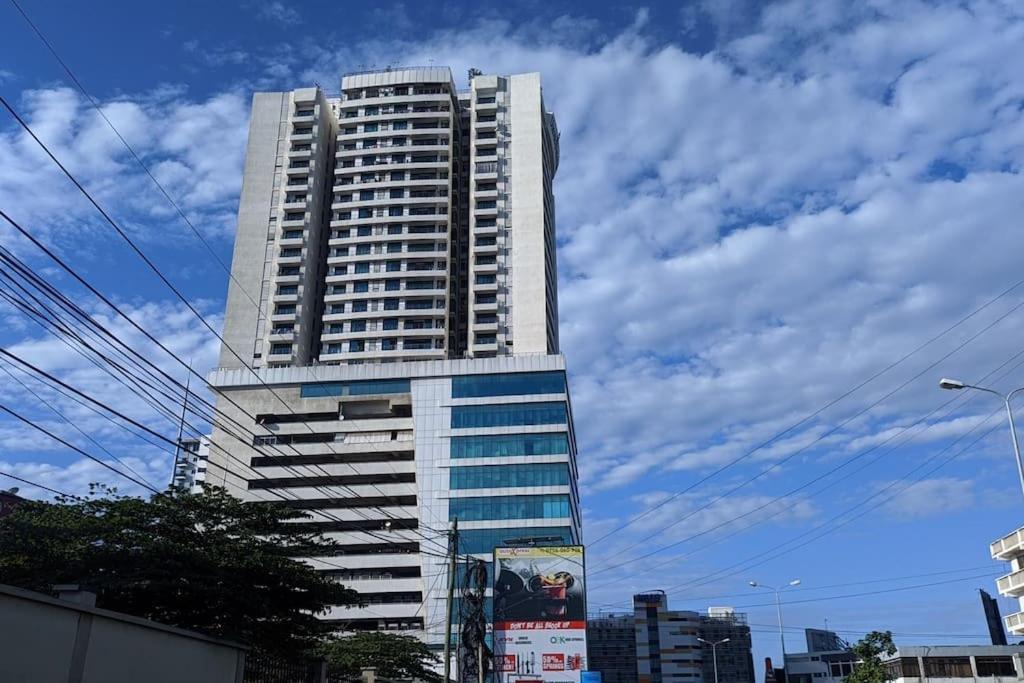A Lovely Studio Apartment With Gym And Pool Access ดาร์เอสซาลาม ภายนอก รูปภาพ